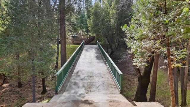 20015 Pine Mountain Drive, Groveland, CA 95321
