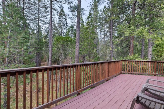 20015 Pine Mountain Drive, Groveland, CA 95321