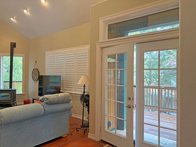 20015 Pine Mountain Drive, Groveland, CA 95321