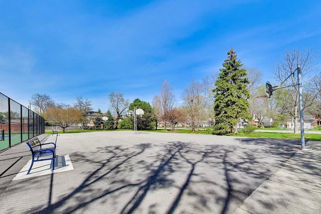 4050 Church Street, Skokie, IL 60076