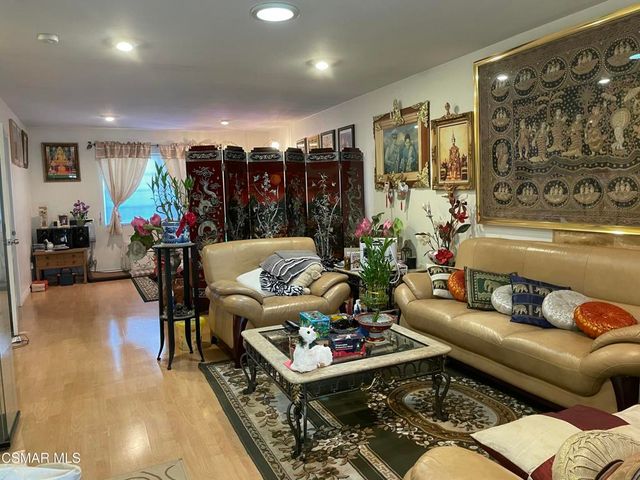 842 S Corta Drive, Santa Ana, CA 92704
