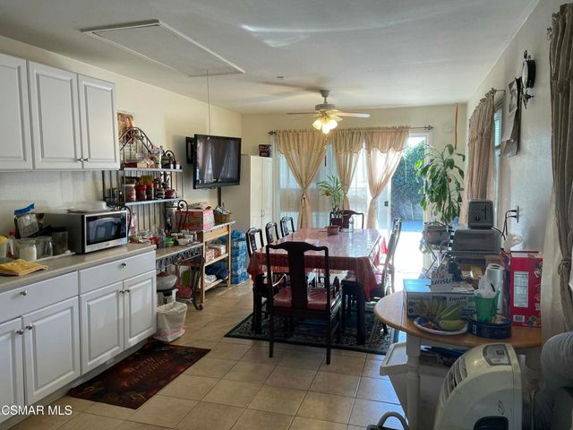 842 S Corta Drive, Santa Ana, CA 92704