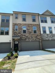 13266 NIXON LN, Woodbridge, VA 22193