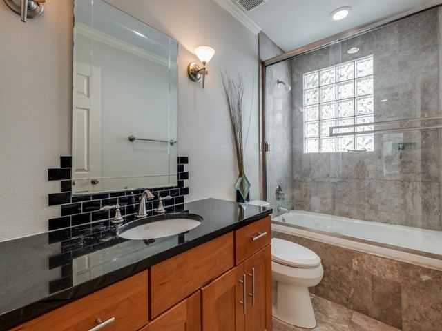 6723 Santa Fe Avenue, Dallas, TX 75223