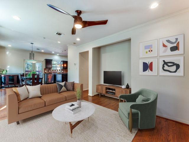 6723 Santa Fe Avenue, Dallas, TX 75223