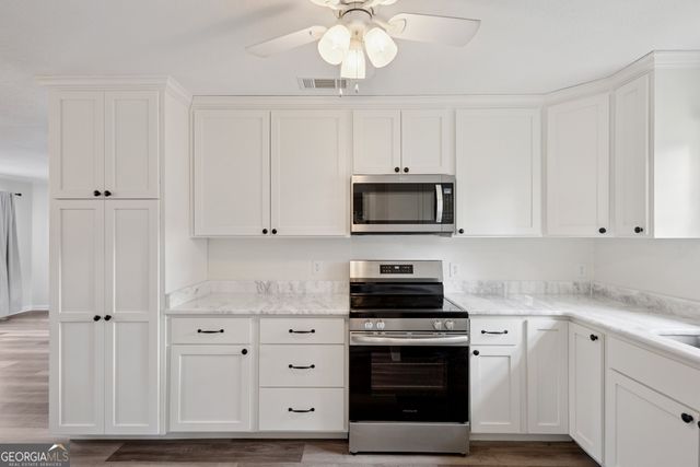 208 Nesmith Way, Statesboro, GA 30458