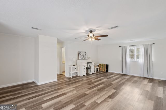 208 Nesmith Way, Statesboro, GA 30458