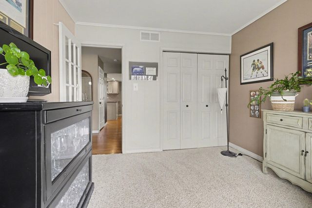 37781 Ladywood, Livonia, MI 48154