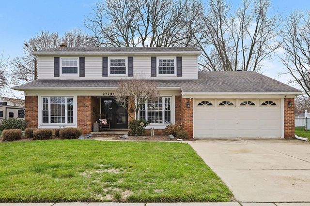 37781 Ladywood, Livonia, MI 48154