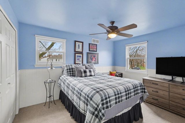 37781 Ladywood, Livonia, MI 48154