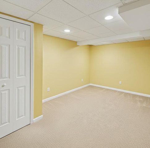 37781 Ladywood, Livonia, MI 48154