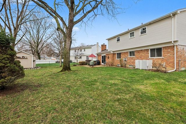 37781 Ladywood, Livonia, MI 48154