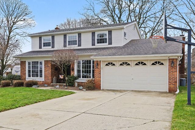 37781 Ladywood, Livonia, MI 48154