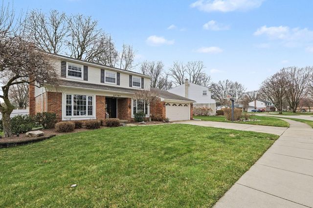 37781 Ladywood, Livonia, MI 48154