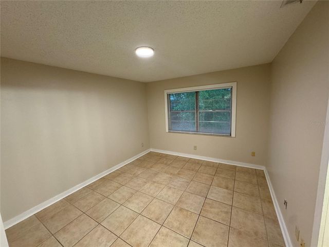 231 N DISSTON AVENUE, Clermont, FL 34711