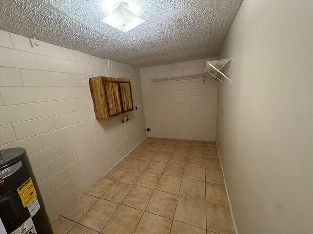 231 N DISSTON AVENUE, Clermont, FL 34711