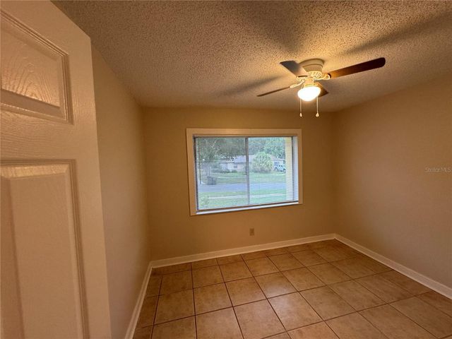 231 N DISSTON AVENUE, Clermont, FL 34711
