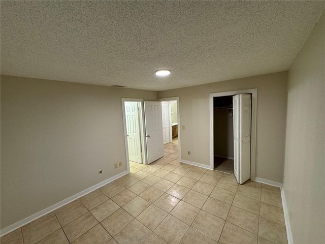 231 N DISSTON AVENUE, Clermont, FL 34711