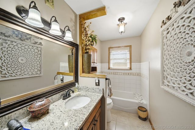 18760 52 Highway, Morris, OK 74445
