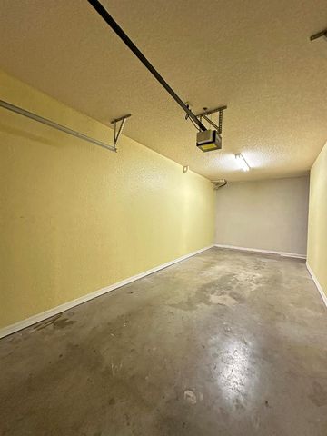 152 SW Peacock Boulevard 27-206, Port St. Lucie, FL 34986