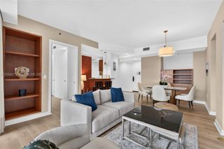 1395 Brickell Ave 2813, Miami, FL 33131