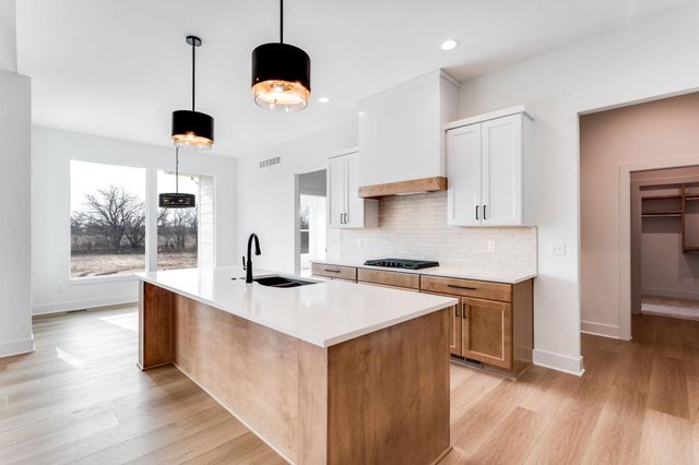 9639 W Kollmeyer St, Maize, KS 67101