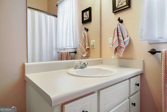 56 Greatwood Drive, White, GA 30184