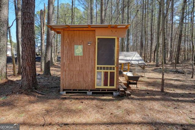 56 Greatwood Drive, White, GA 30184