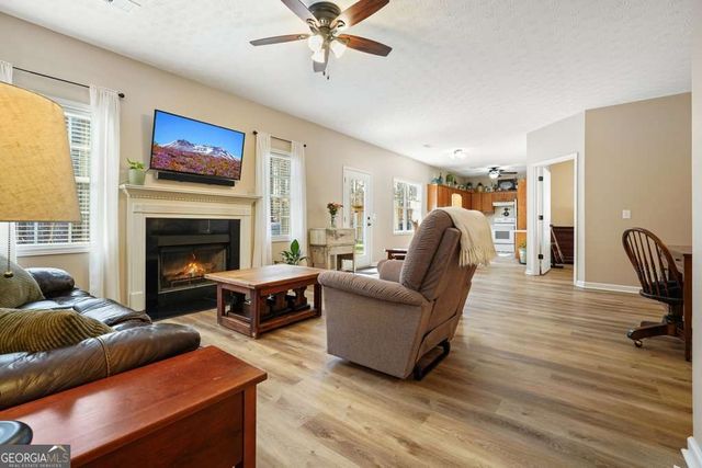 56 Greatwood Drive, White, GA 30184