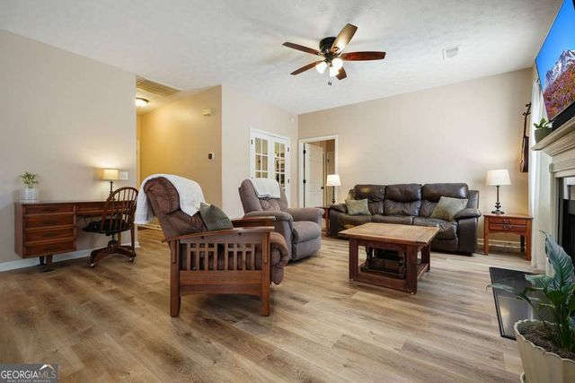 56 Greatwood Drive, White, GA 30184