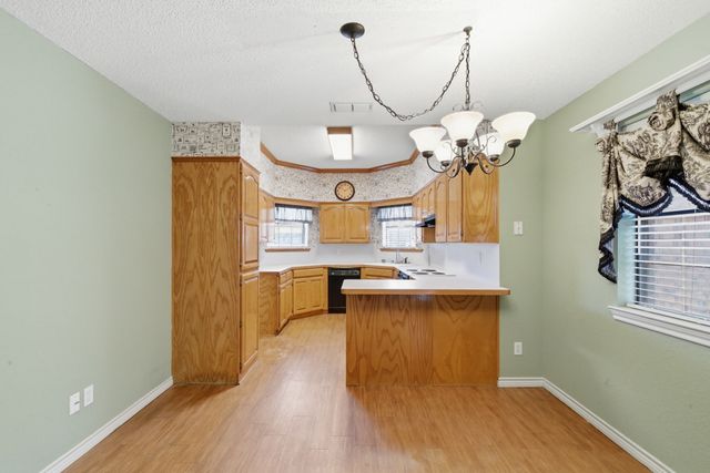 1702 Sully Court, Stephenville, TX 76401