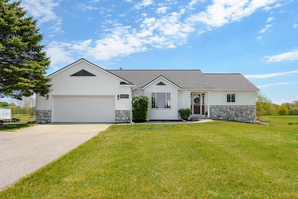 3565 4th Street, Wayland Twp, MI 49348