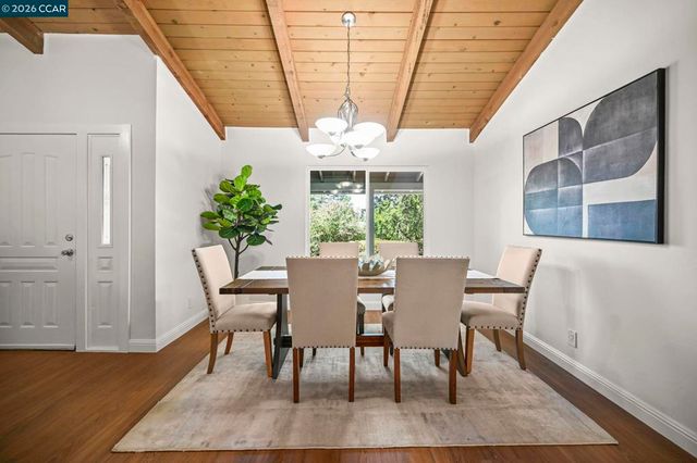 737 Sunflower Ct, Concord, CA 94518