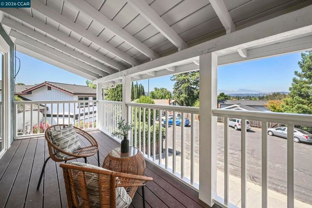 737 Sunflower Ct, Concord, CA 94518