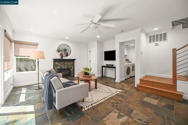 737 Sunflower Ct, Concord, CA 94518