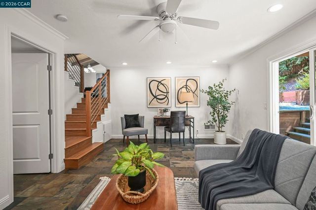 737 Sunflower Ct, Concord, CA 94518