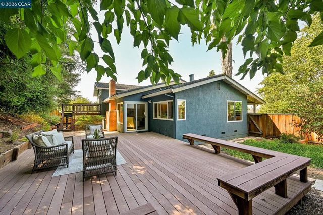 737 Sunflower Ct, Concord, CA 94518