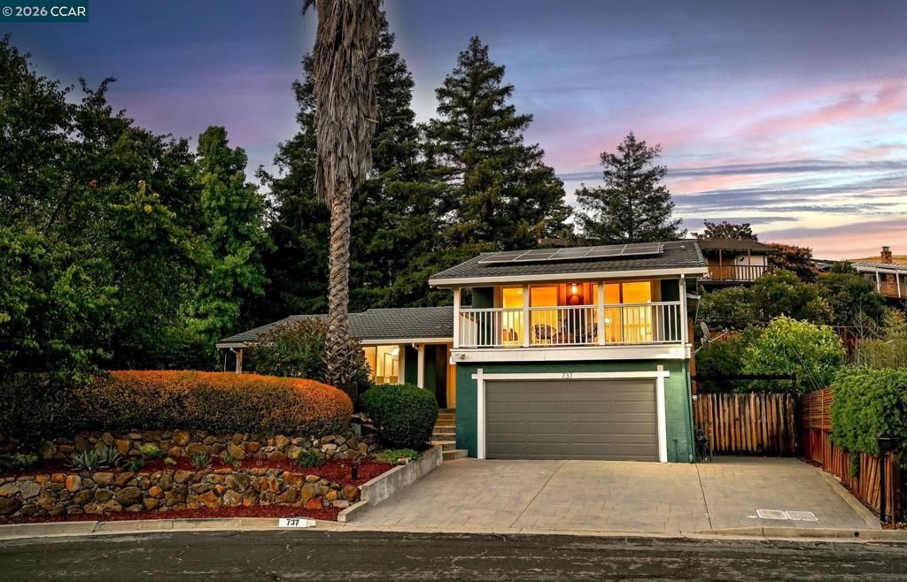 737 Sunflower Ct, Concord, CA 94518