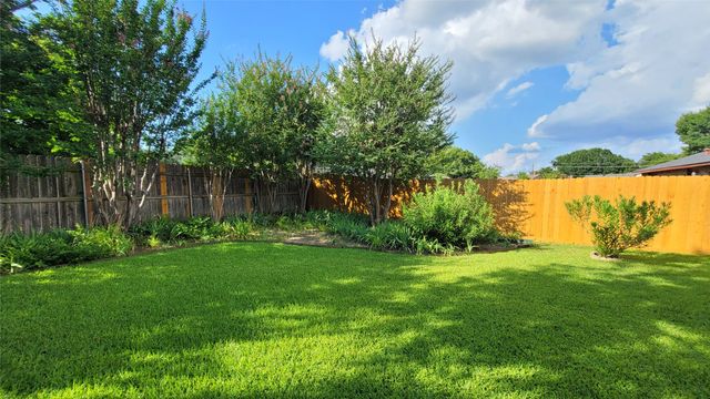 10207 Sweet Gum Street, Dallas, TX 75249