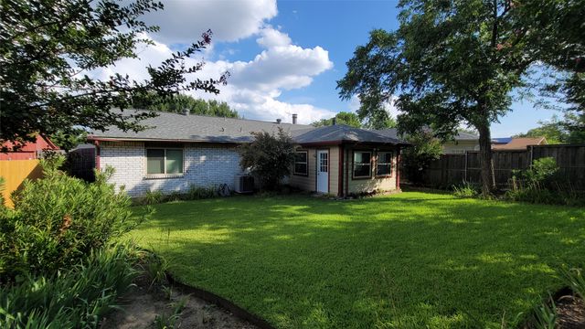 10207 Sweet Gum Street, Dallas, TX 75249