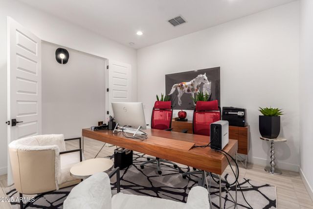 3420 E Harwell Road, Phoenix, AZ 85042