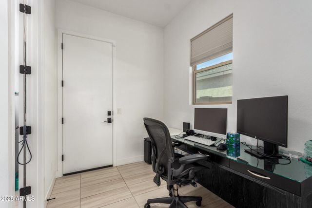 3420 E Harwell Road, Phoenix, AZ 85042