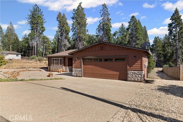 13770 West Park Drive, Magalia, CA 95954