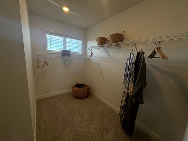 19970 Gadston Lane, Lakeville, MN 55044