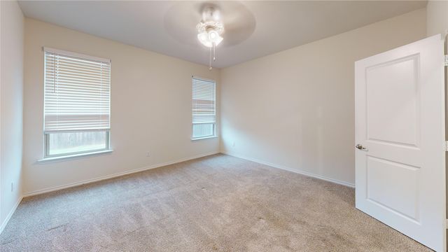 3941 Oak Creek Circle, Denison, TX 75020