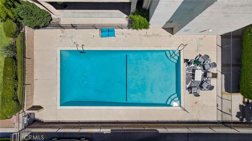 Image 39 of property listing at 5412 Lindley Avenue 322, Encino, CA 91316