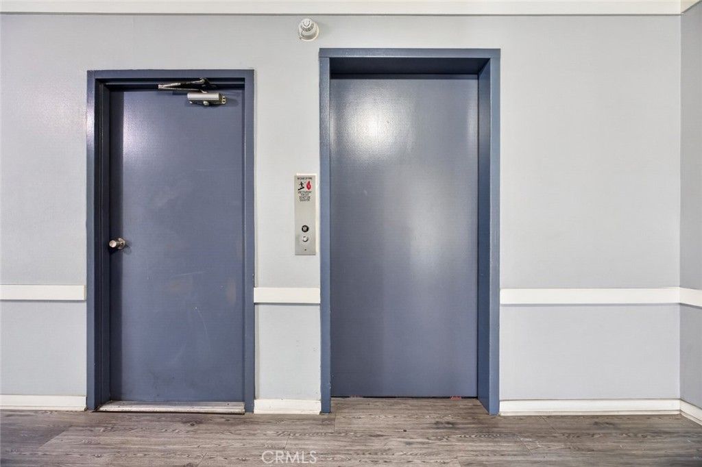 Image 45 of property listing at 5412 Lindley Avenue 322, Encino, CA 91316