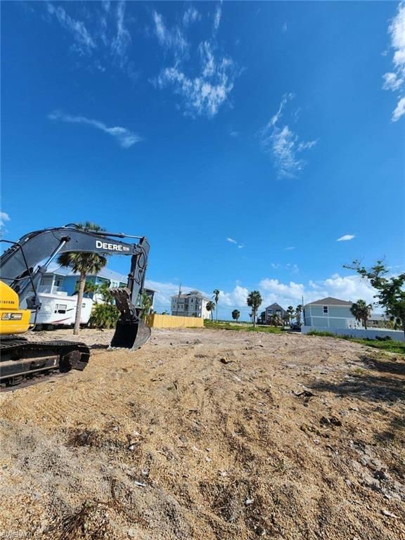 7910 Buccaneer DR, FORT MYERS BEACH, FL 33931 — photo 4
