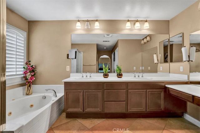 1110 Laurelhurst Heights, San Jacinto, CA 92582