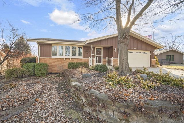 4980 Steeple DRIVE, Greendale, WI 53129